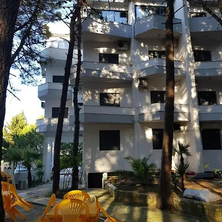 Kazazi Spille Apartment *